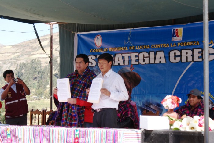 Lanzan “CRECER WARI” como estrategia contra la pobreza y la desnutrición en Ayacucho
