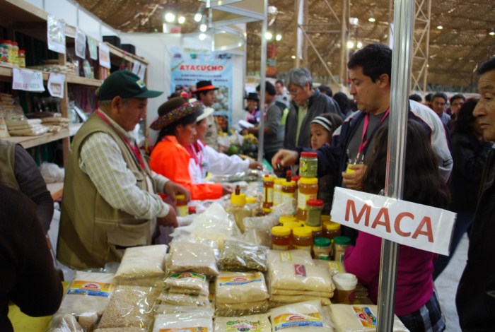 Con el apoyo de CEDAP- Ayuda en Acción, 10 pequeños productores ayacuchanos se llevan gran experiencia en Mistura 2012