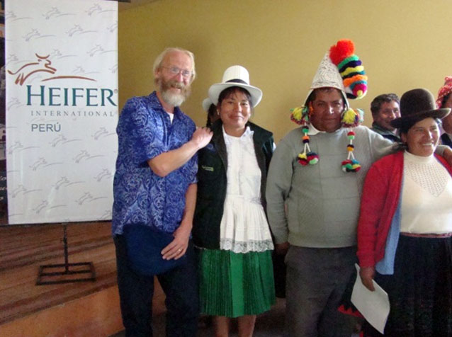 Germán Mejía impulsa la unidad de los agricultores cuzqueños y el comercio justo