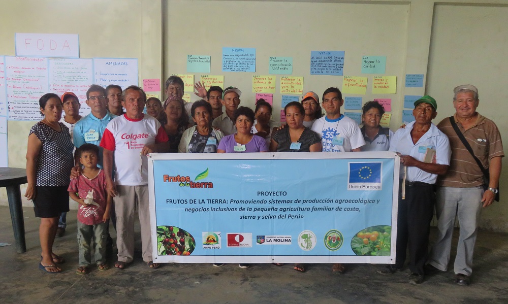 Productores ecológicos de Pucallpa se capacitan en gestión comercial y planeamiento estratégico