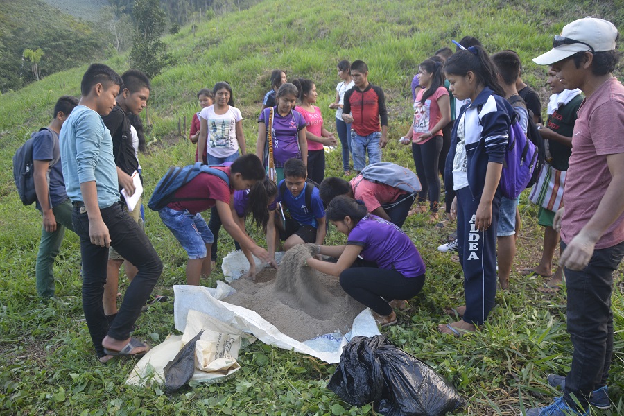 Escolares de Mazamari, Satipo se forman para ser futuros productores agroecológicos