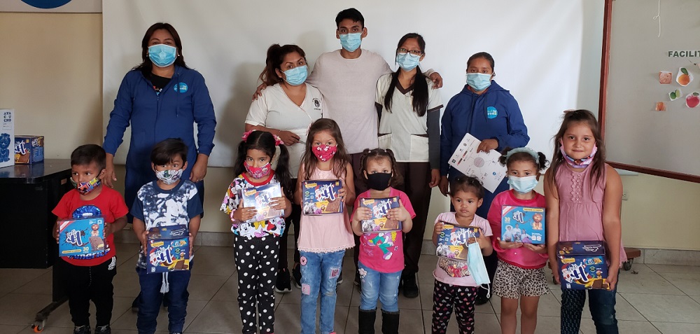 Combatiendo la anemia en niñas y niños venezolanos de Huachipa