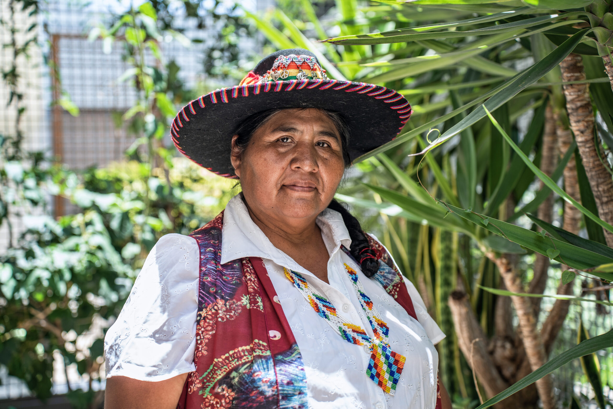 Manos de Mujer: Tejiendo el Saber Femenino